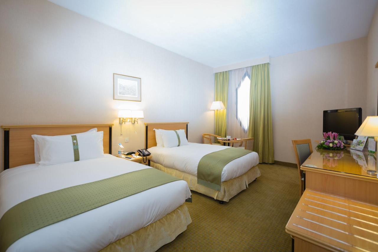 By Ihg 5*